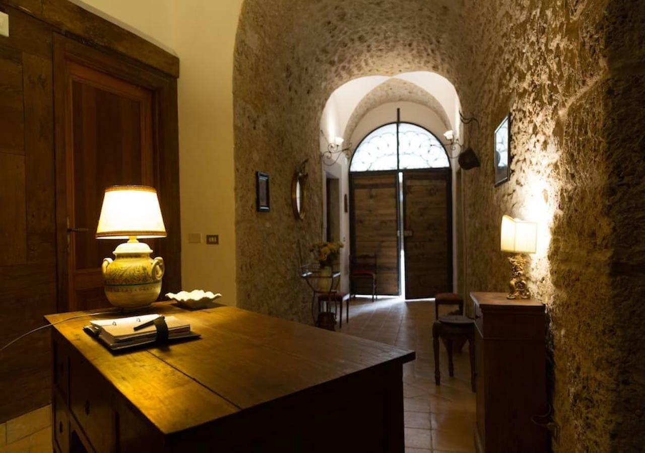 Le Prigioni Del Palazzo B&B Sora Exterior foto